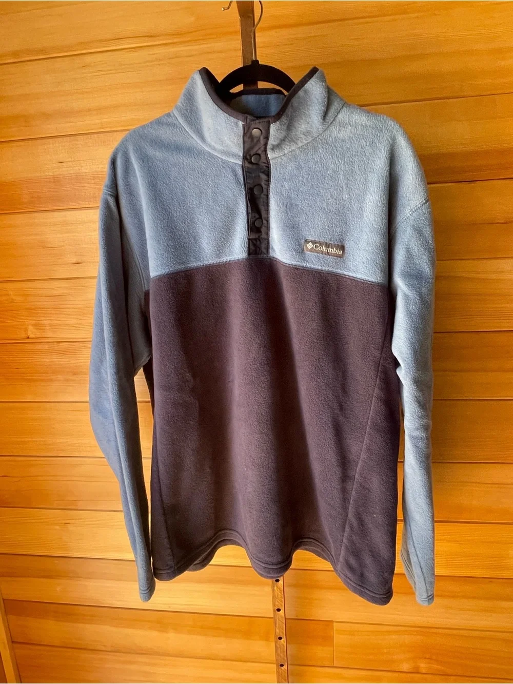 Columbia Two-Tone Light Blue and Navy Snap Pullover Fleece XXL